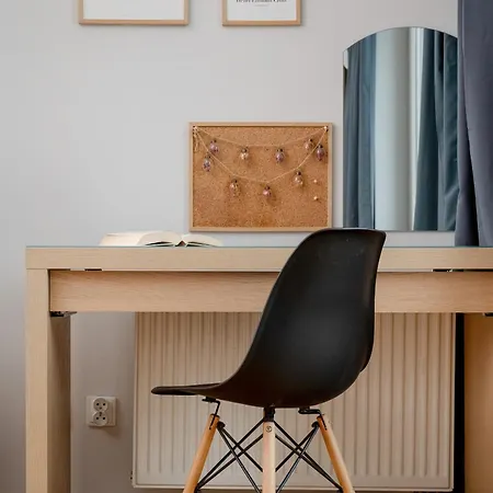 Dwupoziomowy Apartament Z Klimatyzacja We Wroclawiu By Renters Breslavia